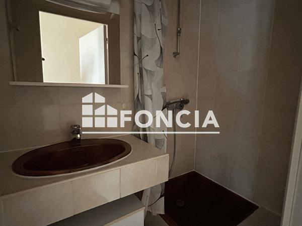 Location Studio 28 m² - 14 RUE CHATEAUGONTIER Angers 49100