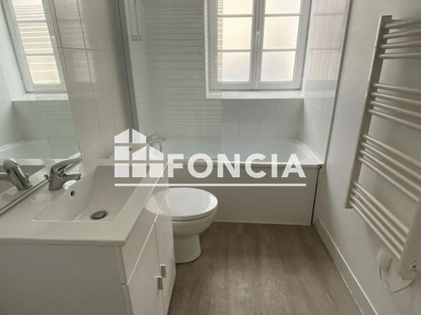 Location Appartement 2 pièces 38.65 m² - 60 RUE DE FRANCE Fontainebleau 77300