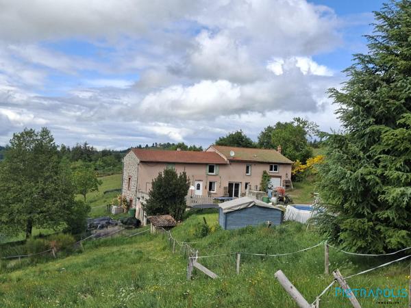 ANCIEN CORPS DE FERME RENOVE A SAINTE-COLOMBE-SUR-GAND
