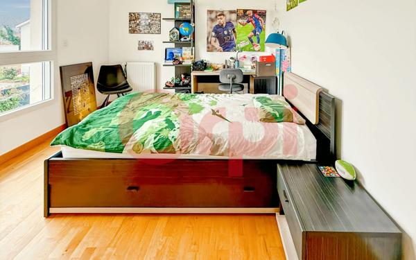 Maison à vendre    5 pièces • 140 m2 Bron