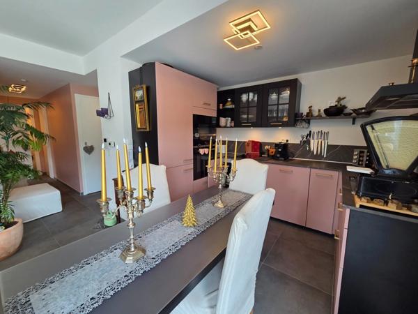 Appartement à vendre 3 pièces dans une residence très récente  à 2 pas du centre ville D'EMBRUN (05)