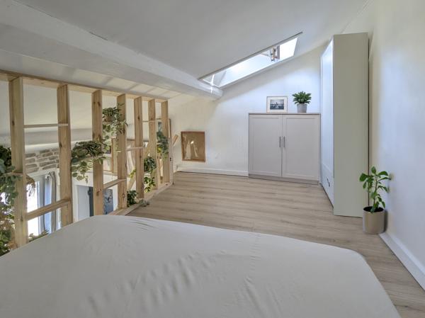 Lumineux T1 bis