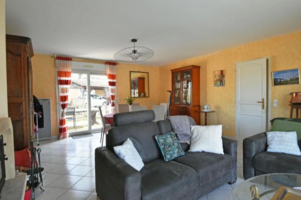 A vendre CAHORS (46) Maison plain pied 6 pièces de 122m² habitables - Piscine - 2 Garages - Terrain 1 659m²