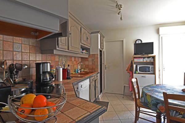 A vendre CAHORS (46) Maison plain pied 6 pièces de 122m² habitables - Piscine - 2 Garages - Terrain 1 659m²