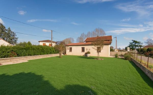 Maison à vendre    3 pièces •  Labastide-Saint-Pierre