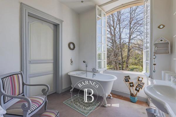 La Teste-de-Buch, Hôtel particulier 4 Chambres -  360 m² à vendre