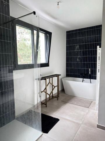 Maison neuve 4 chambres avec piscine, jardin plein sud et garage à 5 min du centre-ville du Mans