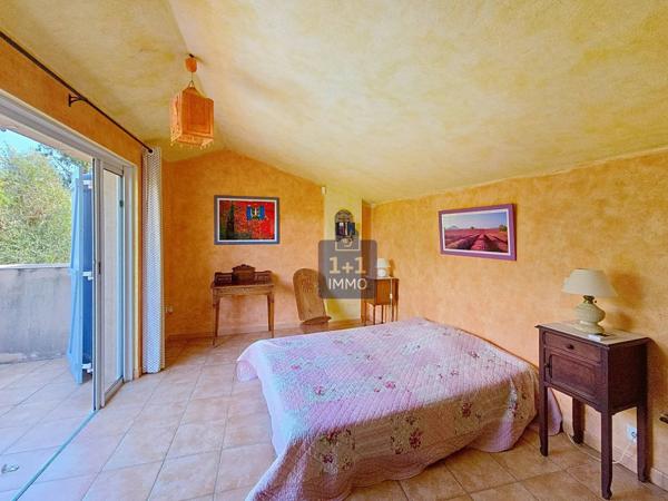 Rare à la vente ! Ancienne bergerie en pierres