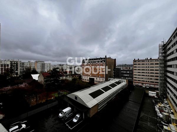 3 pièces - Métro 13 et Gare Sncf - Ravalement payé en cours
