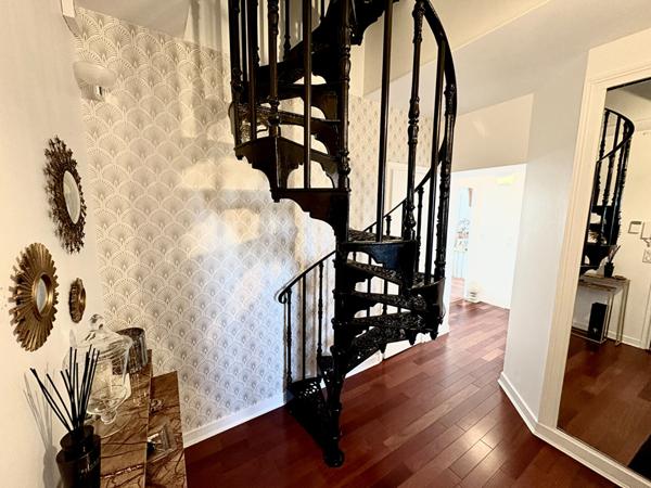 Appartement duplex de 4 pièces principales situé à Compiègne