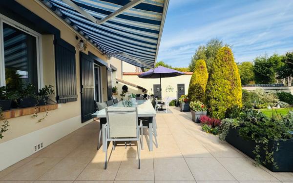 Maison à vendre    6 pièces •  Maintenon