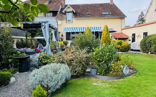 Maison à vendre    6 pièces •  Maintenon