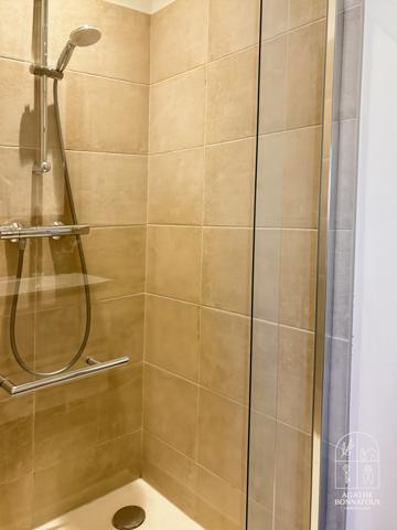 Châteaurenard (13160) Mas entièrement rénové 3 chambres 126 m2 et garage sur 400 m2 de terrain