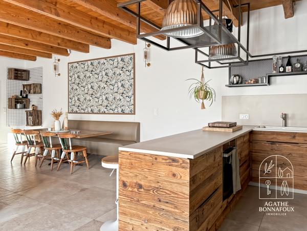 Châteaurenard (13160) Mas entièrement rénové 3 chambres 126 m2 et garage sur 400 m2 de terrain