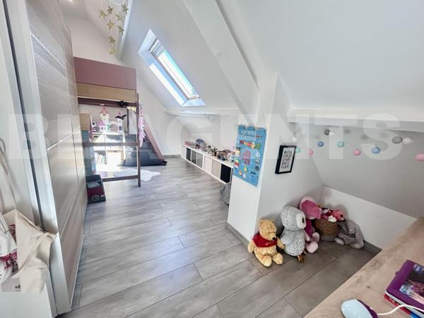 MAISON DE 147M² SUR UN TERRAIN CLOS DE 1570M² GARAGE DOUBLE 40M² AUCUN VIS A VIS.