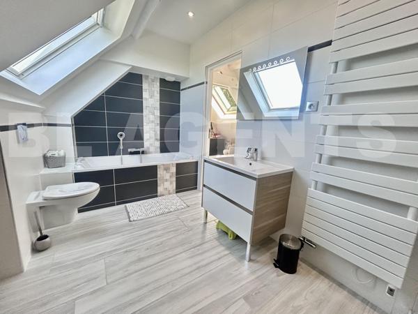 MAISON DE 147M² SUR UN TERRAIN CLOS DE 1570M² GARAGE DOUBLE 40M² AUCUN VIS A VIS.