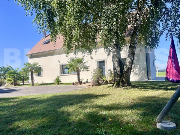 MAISON DE 147M² SUR UN TERRAIN CLOS DE 1570M² GARAGE DOUBLE 40M² AUCUN VIS A VIS.