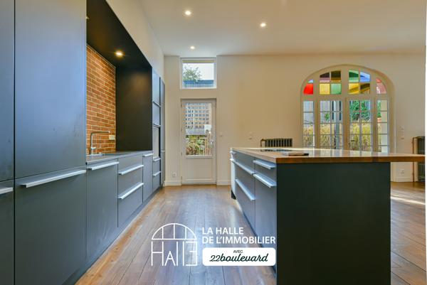 Maison
         6 pièces
        - 146 m² Exclusivité 366 000 €*