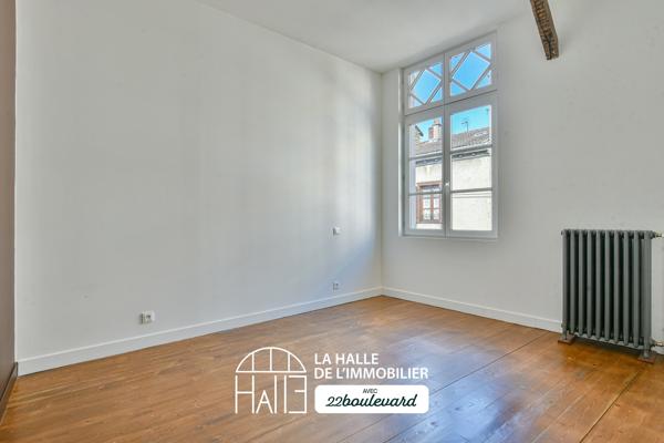 Maison
         6 pièces
        - 146 m² Exclusivité 366 000 €*