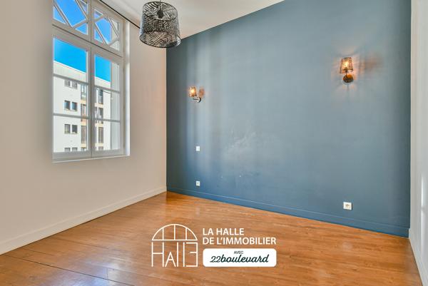 Maison
         6 pièces
        - 146 m² Exclusivité 366 000 €*