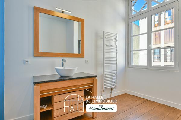 Maison
         6 pièces
        - 146 m² Exclusivité 366 000 €*