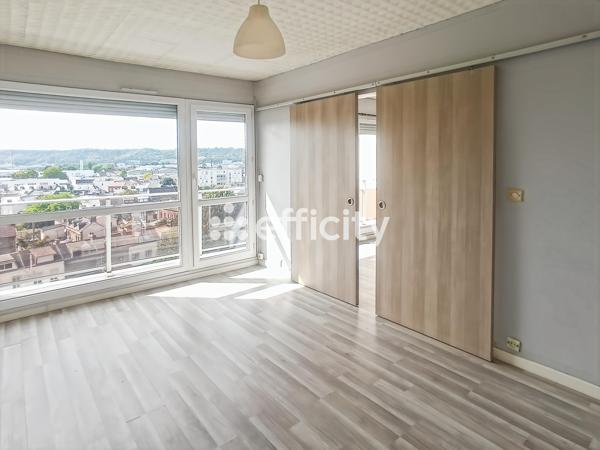 Appartement
         3 pièces
        - 65 m² 79 900 € *