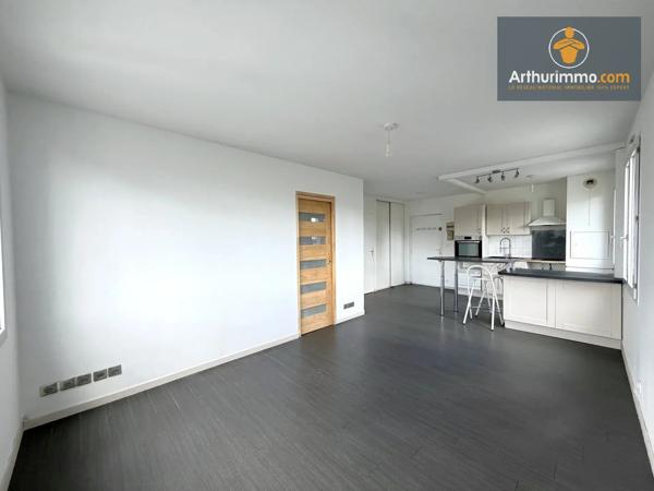 Location                                                      Appartement
                        
                     2 pièces                      42 m2                     à Compiègne