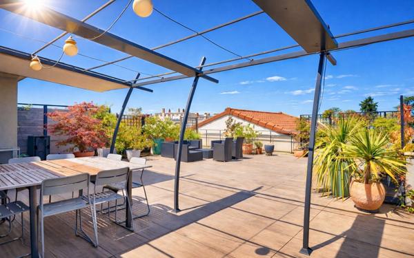 Appartement à vendre    6 pièces • 122 m2 Tassin-la-Demi-Lune