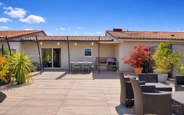 Appartement à vendre    6 pièces • 122 m2 Tassin-la-Demi-Lune