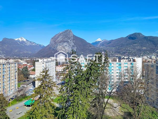Appartement 3 pièces 77m² traversant avec vue dégagée au dernier étage