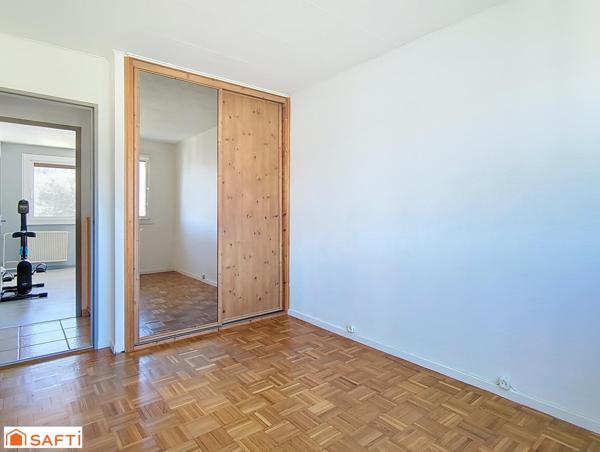 Appartement 3 pièces 77m² traversant avec vue dégagée au dernier étage