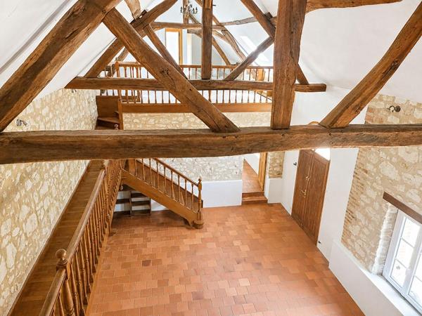 Maison 221 m² avec terrain de 5 000 m² - Mouliherne (49390)