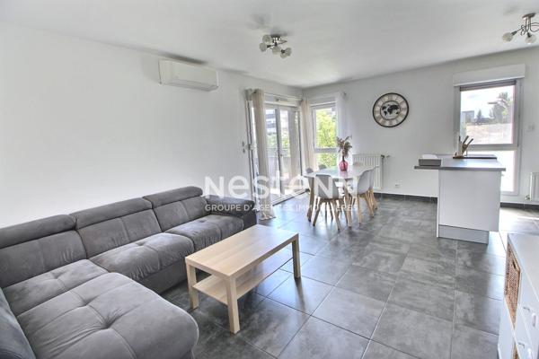 Au pied du tramway T4 et des Commerces - Lumineux 3 pièce(s) 66 m2 - Copropriete de 2014 - Terasse