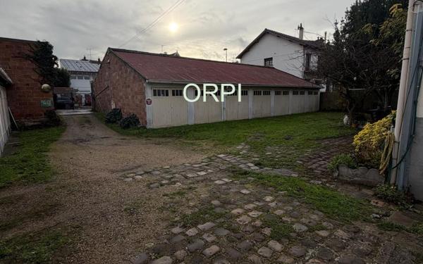 Maison à vendre    5 pièces • 195,78 m2 Vitry-sur-Seine