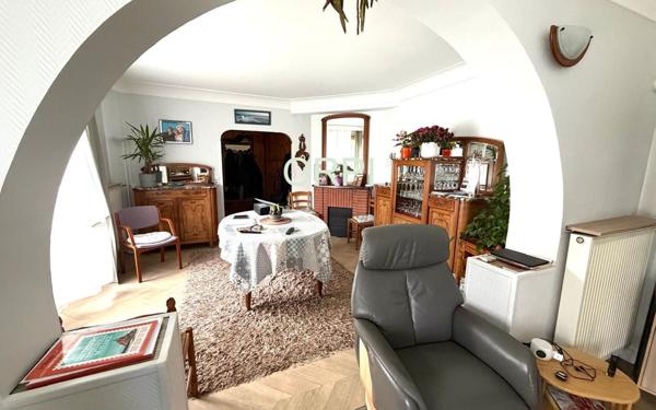 Maison à vendre    5 pièces • 195,78 m2 Vitry-sur-Seine