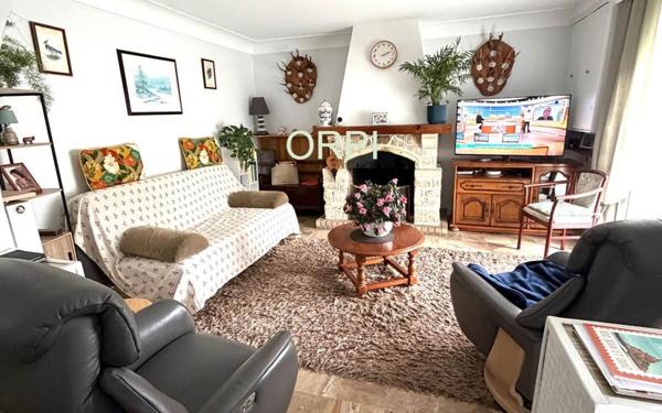 Maison à vendre    5 pièces • 195,78 m2 Vitry-sur-Seine