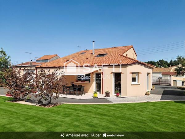 Longère rénovée lumineuse, entretenue bénéficiant de beaux volumes !