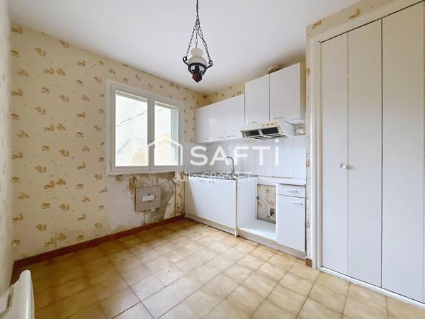 Maison avec extérieurs, au cœur du village de Lignan sur Orb