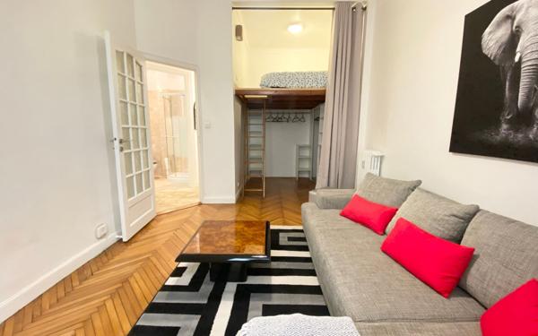 Appartement à vendre    1 pièce • 30 m2 Nice
