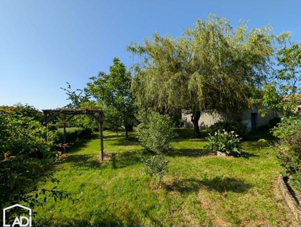 Maison de campagne, Beaussais vitre 79370