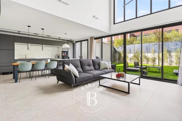 Clamart, Maison 6 Chambres  à vendre