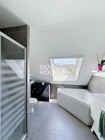 MAISON À LOUER DE 5 PIÈCES DE 89,70 M²