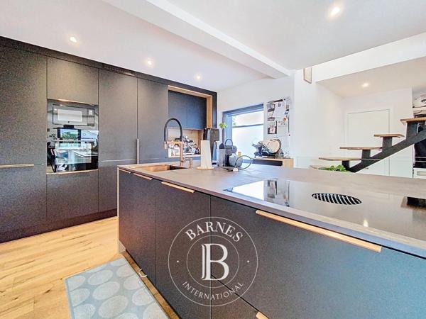 Chens-sur-Léman, Maison 4 Chambres -  250 m² à vendre