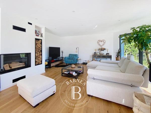 Chens-sur-Léman, Maison 4 Chambres -  250 m² à vendre
