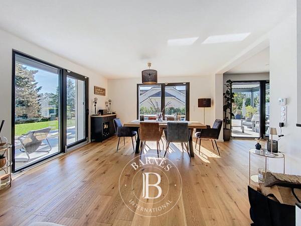 Chens-sur-Léman, Maison 4 Chambres -  250 m² à vendre
