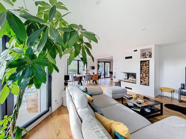 Chens-sur-Léman, Maison 4 Chambres -  250 m² à vendre