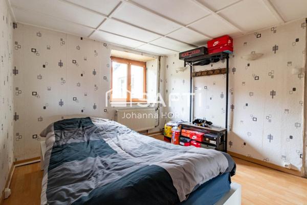 Maison mitoyenne à rénover 216 m2 à Fort potentiel