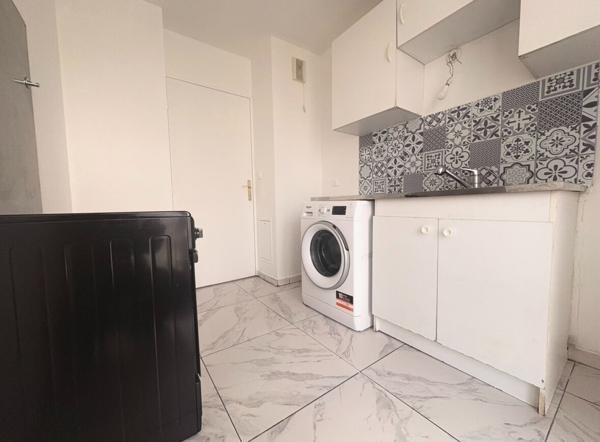 T3 60m² + BALCON+ PARKING SS-SOL - CERGY LE HAUT