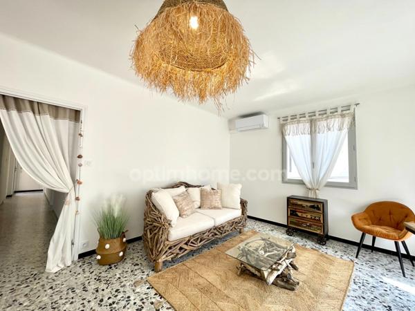 AIGUES-MORTES MAISON RÉNOVÉE 5 PIÈCES 147 M2 AVEC 2 GARAGES ET TOIT TERRASSE