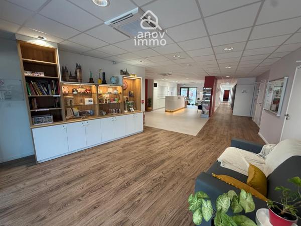 Appartement
                                                                                                                                                                                                                                                                                                                        3 pièce(s)                                                                                                                                                                                                          2 chambre(s)                                                                                                                                                                                                          65.79  m²